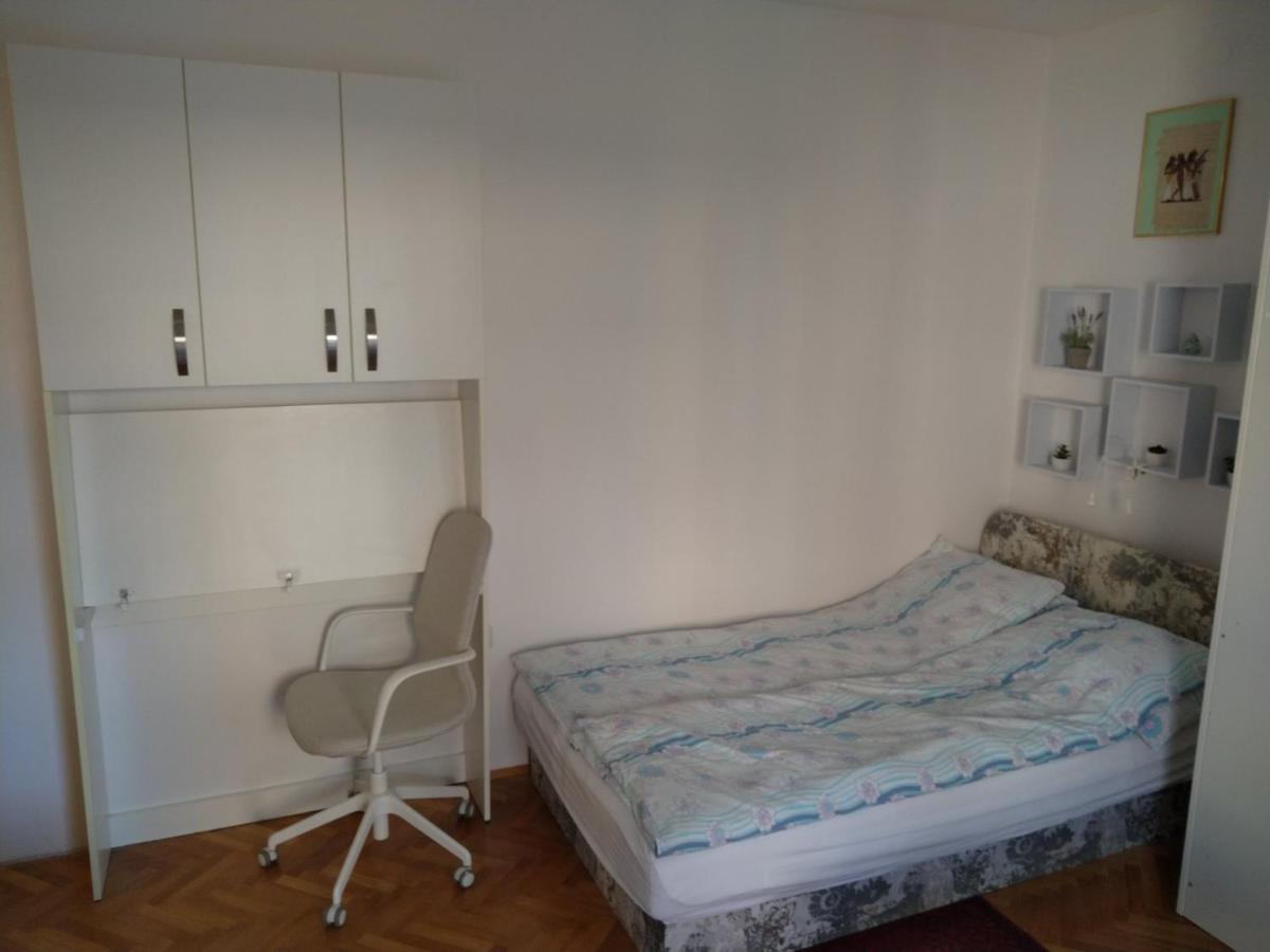 Apartma Ladinka Ізола Екстер'єр фото